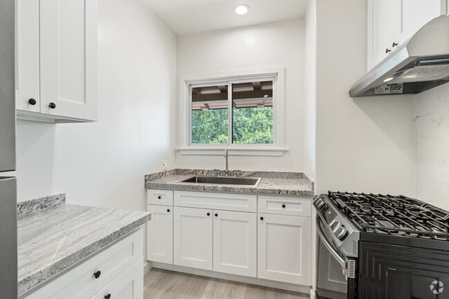 Kitchen - Studio - 500SF - Villa De Buenavista