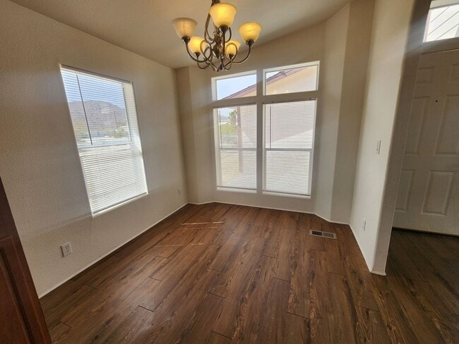 Photo - Open Concept 3 Bedroom 2 Bath Home