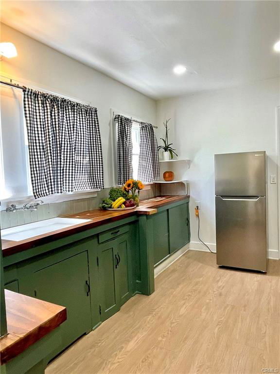 Photo - 2122 Navarro Ave