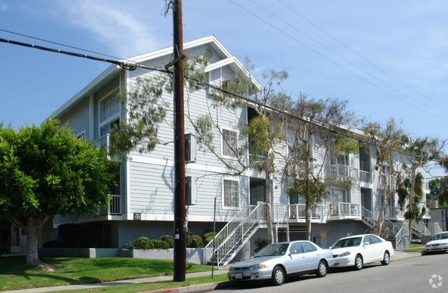 Building Photo - 10425 Tabor St Rental