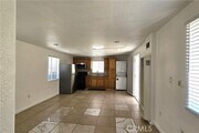 Photo - 656 W 21st St