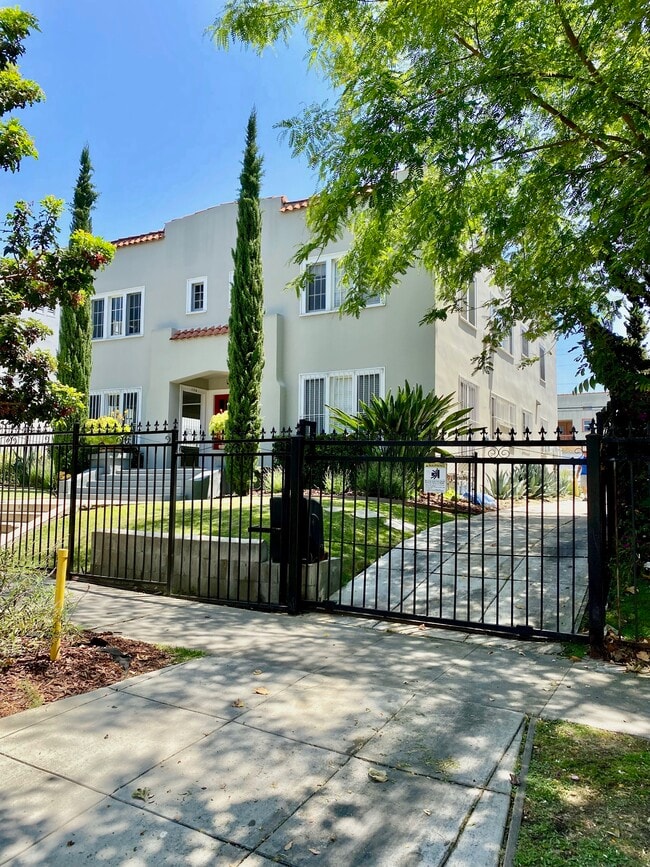 Photo - 162 S Catalina St Unit 162 S. Catalina Street