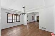 Photo - 537 N Poinsettia Pl