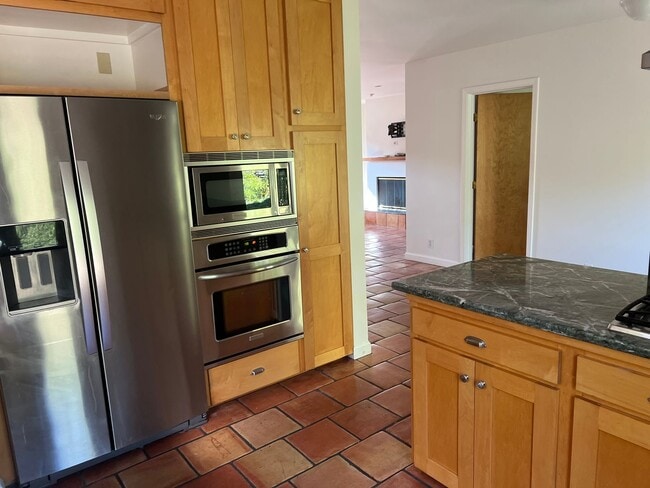 Photo - Private 3 Bedroom In Carpinteria