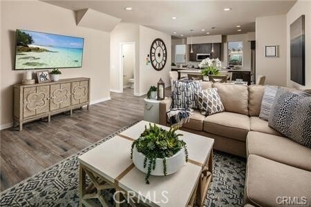 Photo - 711 Highline Way