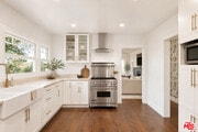Photo - 2172 Argyle Ave