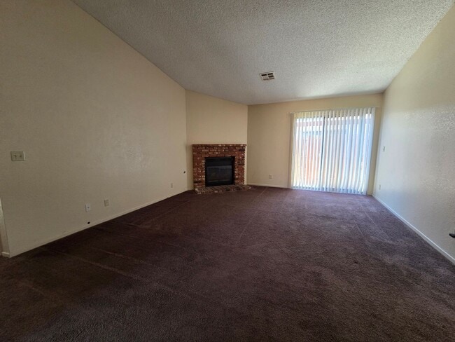 Photo - New Listing!