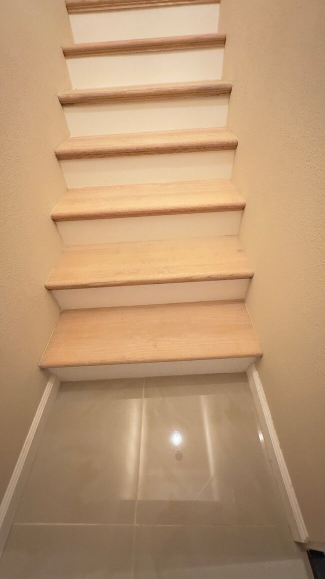 Photo - 520 Manzanita St