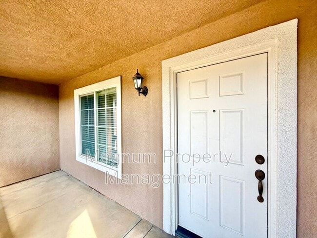 Photo - 102 Goldenrod Ave