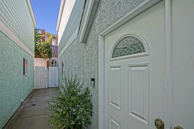 Photo - BEAUTIFULLY REMODELED, HIGH-END REDONDO HILLS HOME W/ AMAZING GREAT ROOM LIVING SPACE, 2 BALCONIE...