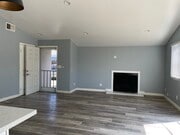 Photo - 512 W Woodcrest Ave