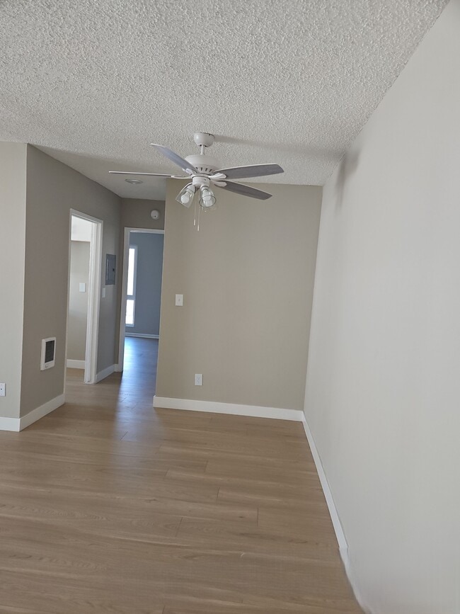 Photo - 8629 Willis Ave