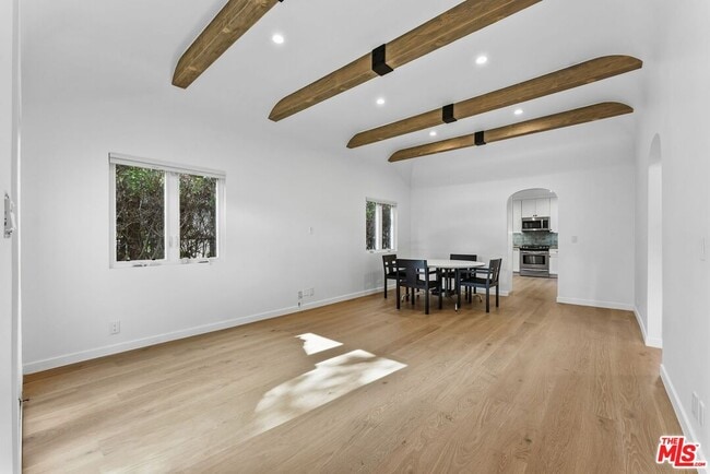 Photo - 8833 Ashcroft Ave