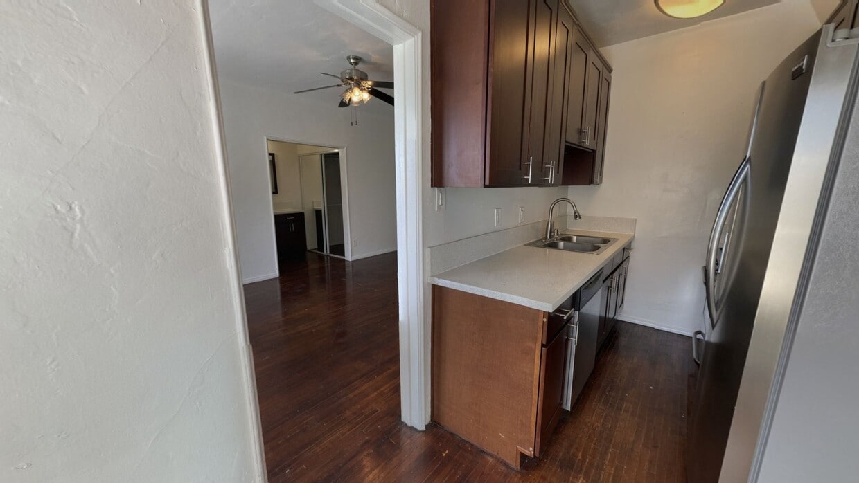 3D Tour - EC1 - 1650 Echo Park Apartments