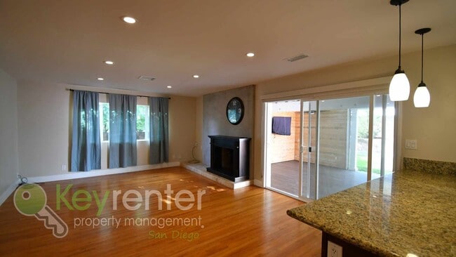 Photo - Serra Mesa | Single Detached Home  | 6 mins to  I-805 S