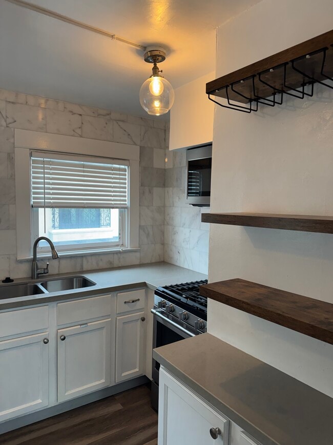 Photo - 1653 Bayview Dr Unit 1653