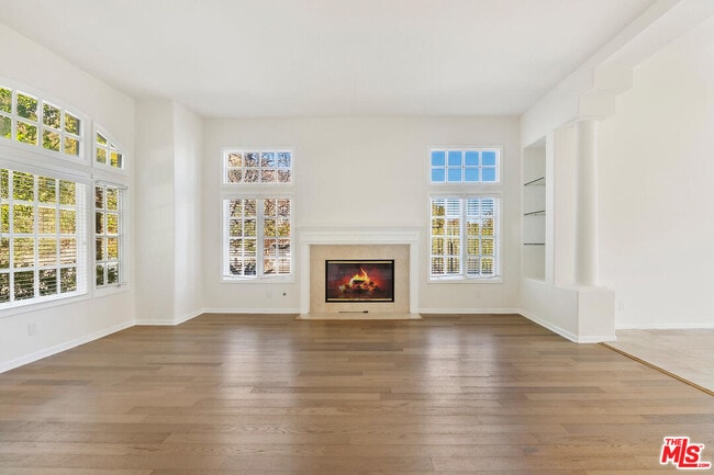 Photo - 3767 Paseo Primario