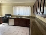 Photo - 1246 S Sycamore Ave Unit Sycamore
