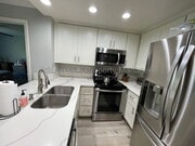 Photo - 3078 Broadway Unit 113