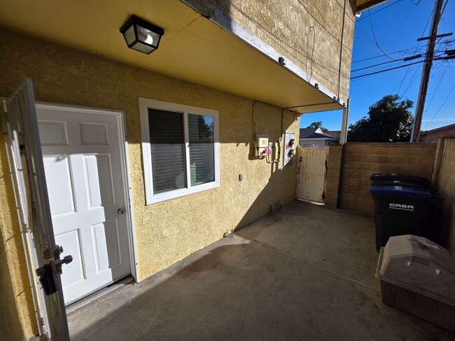 Building Photo - 524 W Greenwood Ave Unit 4