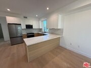 Photo - 11528 Emelita St