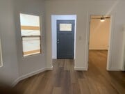 Photo - 1227 E 7th St