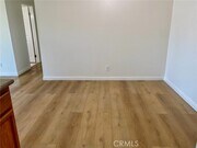 Photo - 108 W Maple St