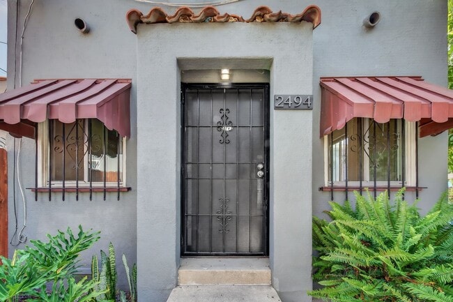 Photo - 2492 Pasadena Ave Unit 2494