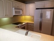 Photo - $2595. Marina District upgraded 1bd 1ba with balcony 735 sq ft