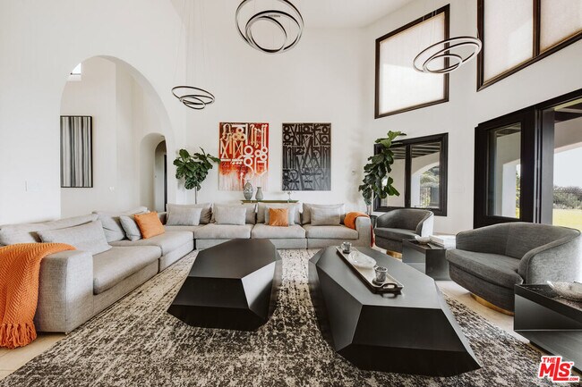 Photo - 24573 Piuma Rd