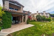 Photo - Gorgeous 5 Bedroom Home with sweeping view...