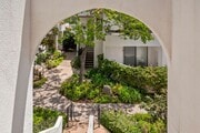 Photo - Stylish Condo in the Heart of Downtown San Diego’s Marina District Unit 174