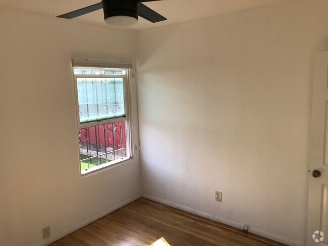 Building Photo - 2751 Broadway Rental