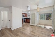 Photo - 941 Elm Ave