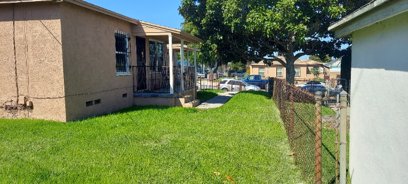 Photo - 9520 S Manhattan Pl Unit 1
