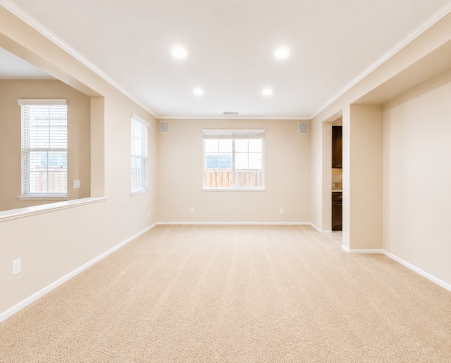 Photo - Beautiful Heritage Lake 3 Bedroom+ House for rent