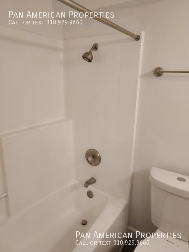 Photo - 10380 Almayo Ave Unit 9