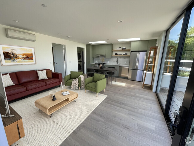 Building Photo - 1825 Wilstone Ave Rental