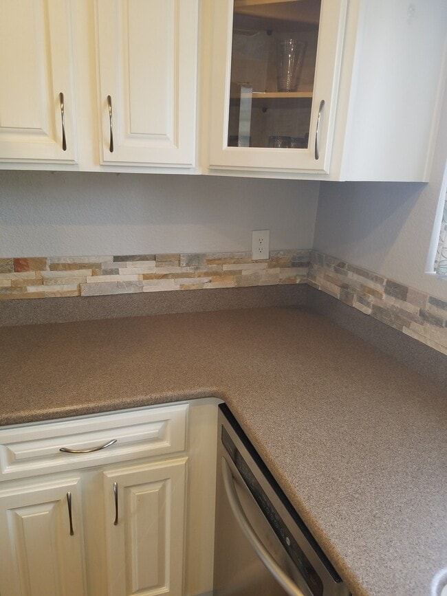 Photo - Gorgeous 2 bed 2 bath nestled in heart of Mission Viejo