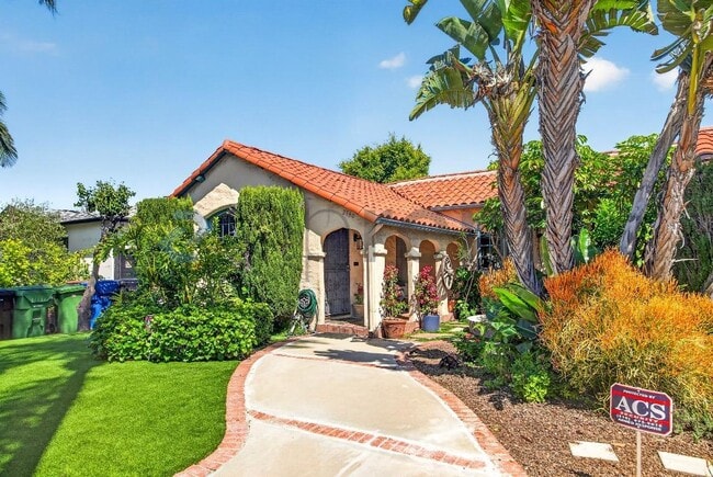 Building Photo - 2940 Cardiff Ave