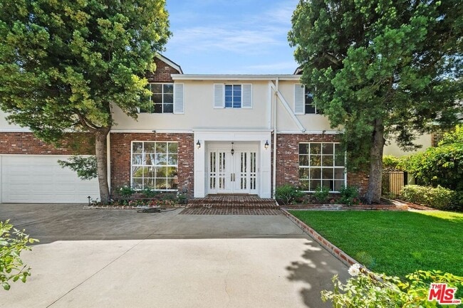 Photo - 517 Elm Dr