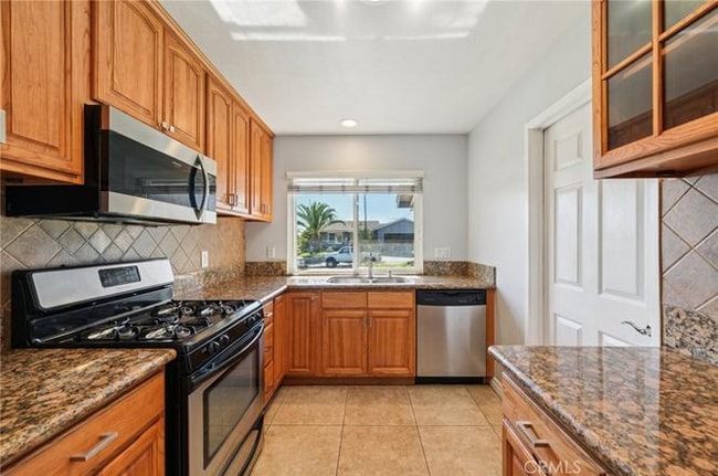 Photo - 4710 Avenida Del Este