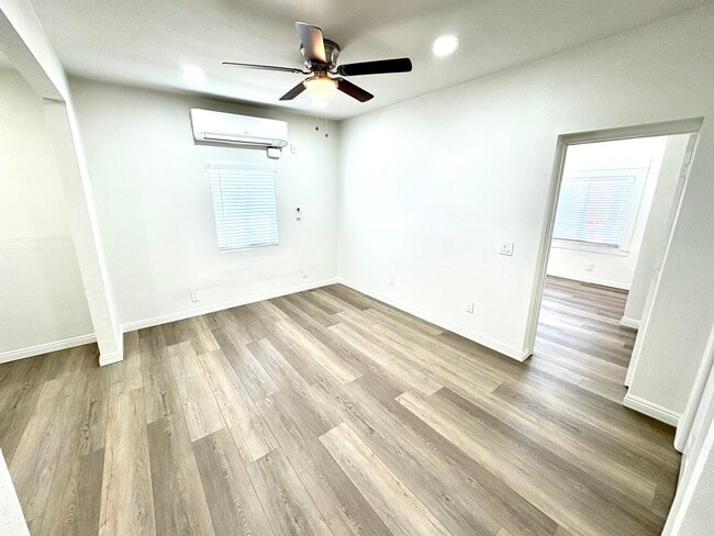 Building Photo - 106 S Pacific Ave Unit 3 Rental