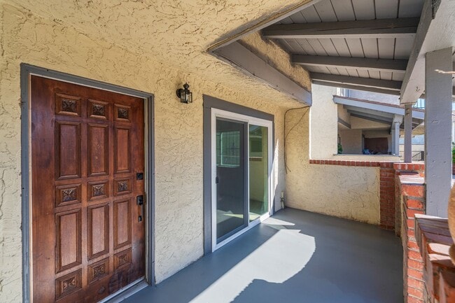 Photo - 1239 W Rosecrans Ave