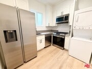 Photo - 816 N McCadden Pl