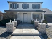 Photo - Spacious 5-bedroom, 3-bathroom home in Ade...