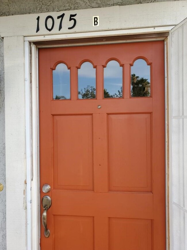 Photo - Clean 2 bed - 1 1/2 Bath 2 Story unit Ready to Move -In!!!