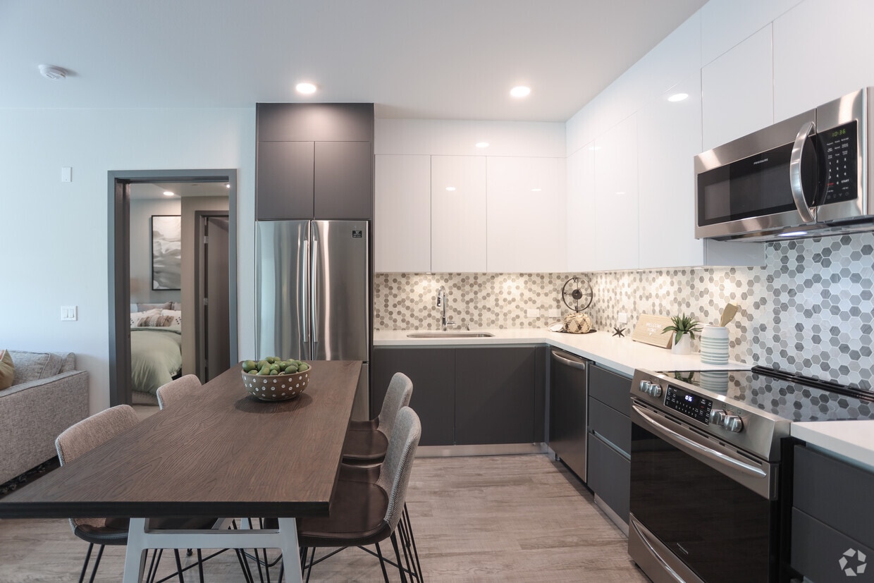 Floor Plan - Two Bedroom