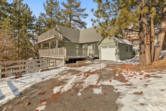 Building Photo - Lake-View 4BR Cabin with Dual Decks in Faw... Rental