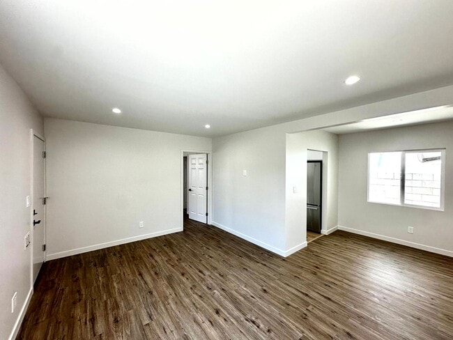 Photo - 2302 N Frederic St Apartment Unit 2304 N Frederic St -101